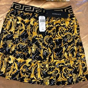 New with Tags Versace Girl's Barocco Print Pleated Skirt, Black/Gold /White
